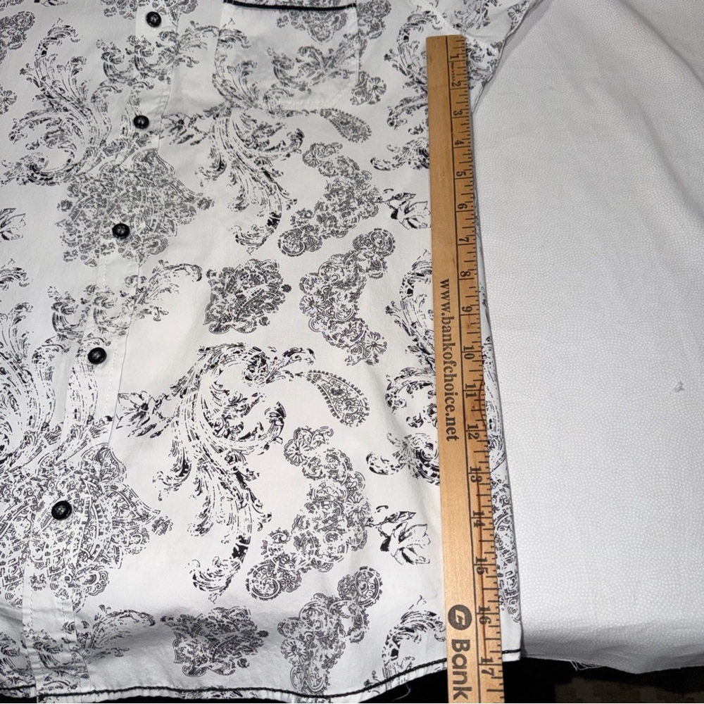Jean of Buffalo Short Sleeve Shirt Size Medium Floral Pattern On White Shirt - Picture 7 of 7